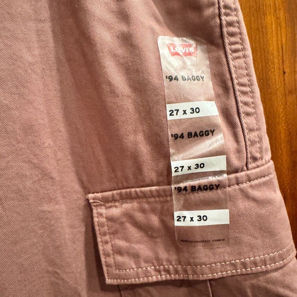 Levi's '94 Baggy Cargo Pants Mauve Pink Mid Rise Adjustable Hem 27x30 NWT - Picture 9 of 16